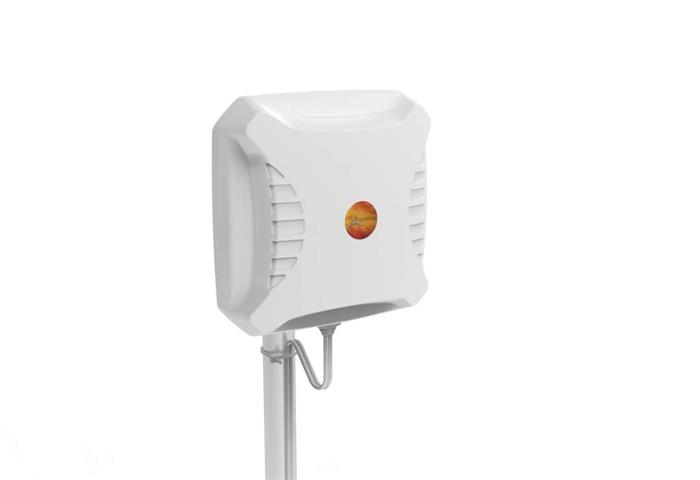 GSM/3G/LTE/5G směrová anténa Poynting XPOL-2-5G, až 11dBi, 690-3800MHz, 5m kabel, 2x SMA-m